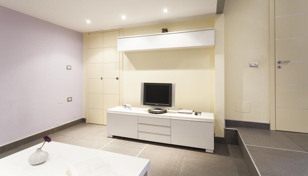 Italianway-Colombo 5 Apartment Милано Екстериор снимка